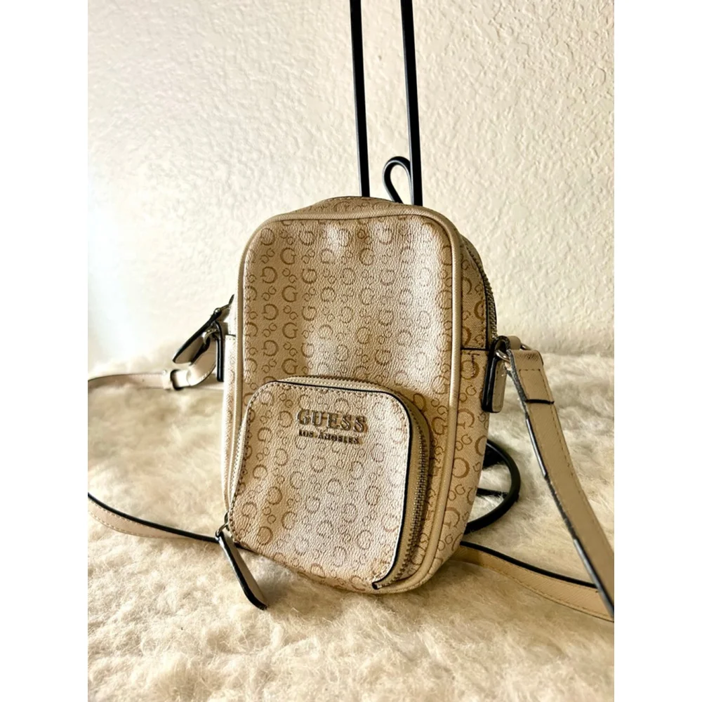 Guess Los Angeles El Dorado Camera crossbody Bag